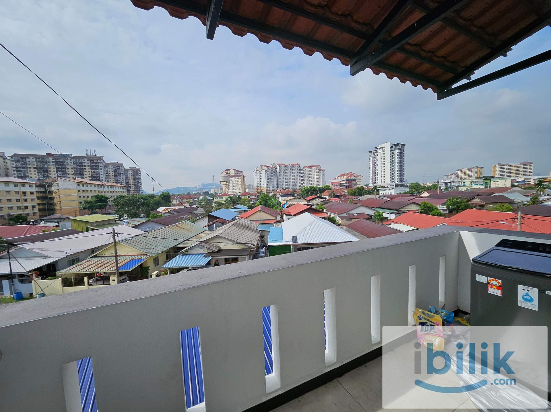 Spacious Middle Room at Ampang, Selangor - Image 5