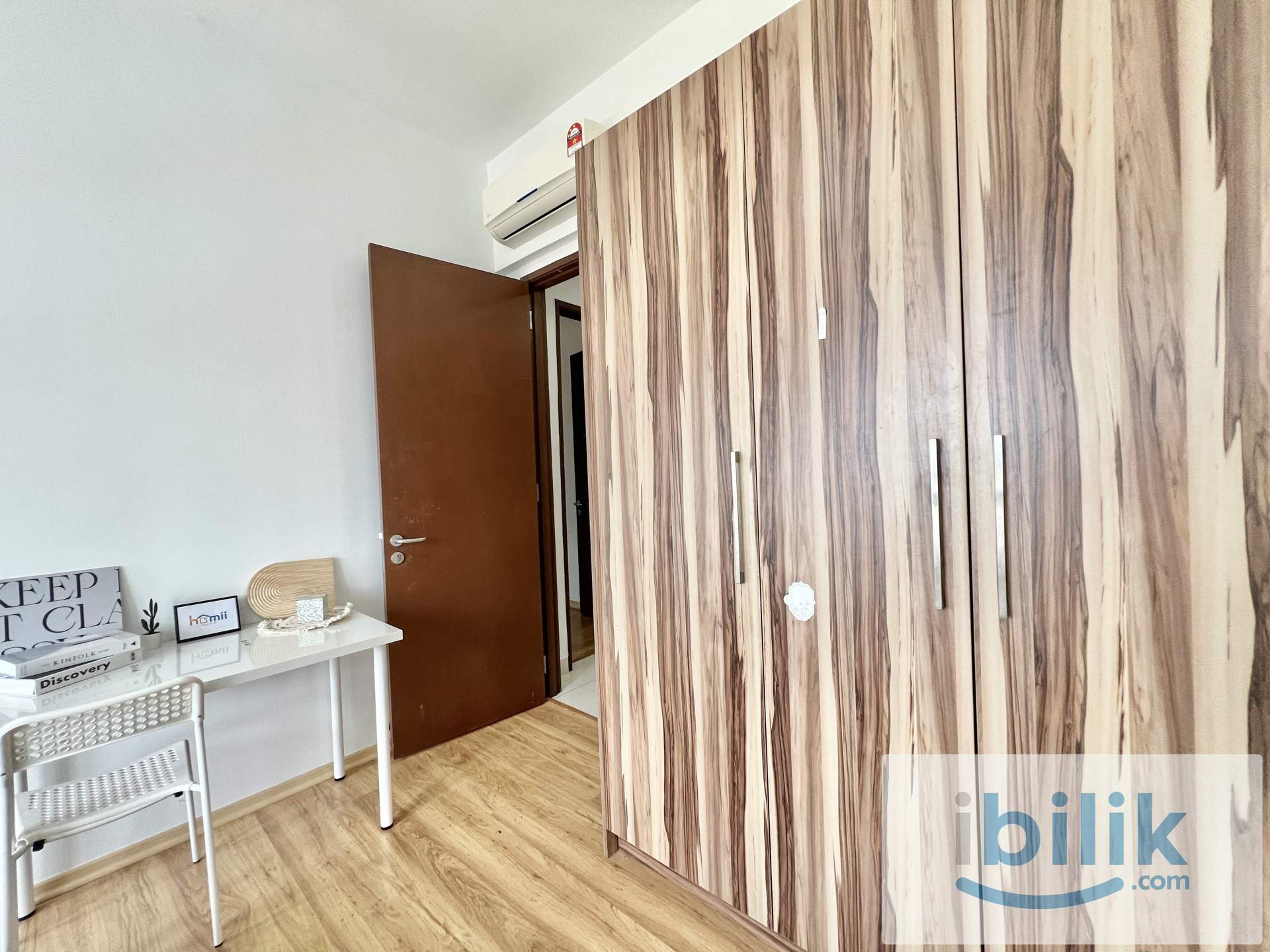 Middle Room for rent - Image 3