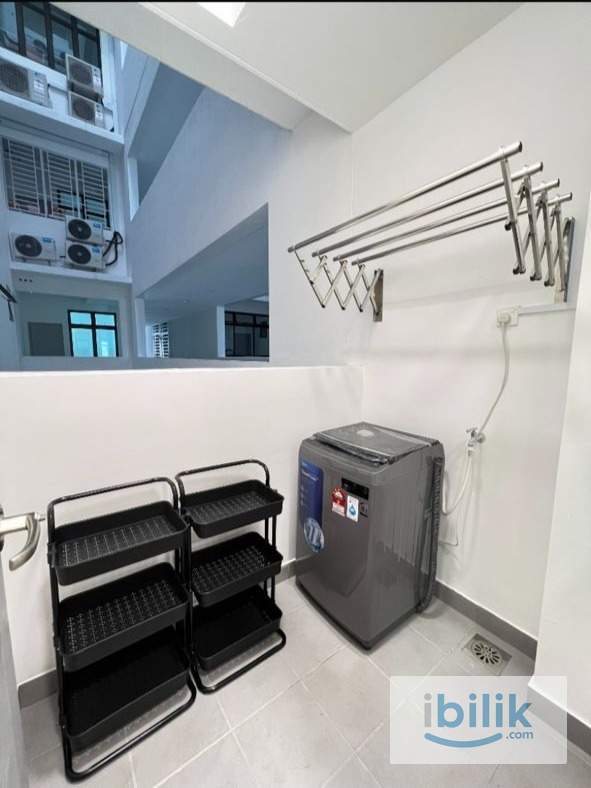 Middle room for rent - Image 6