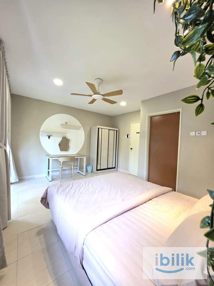 Master room for rent in Polo Park - Image 6