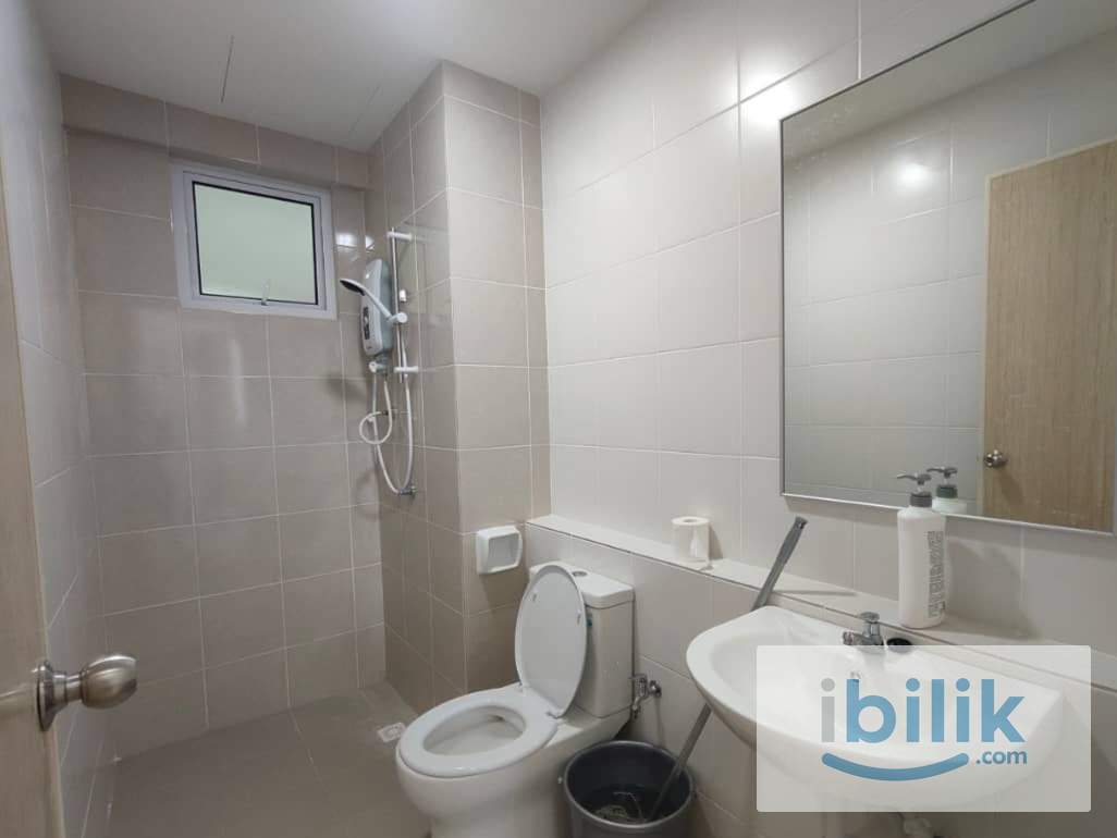 Short Term Female Room for Rent at Havana - Image 4
