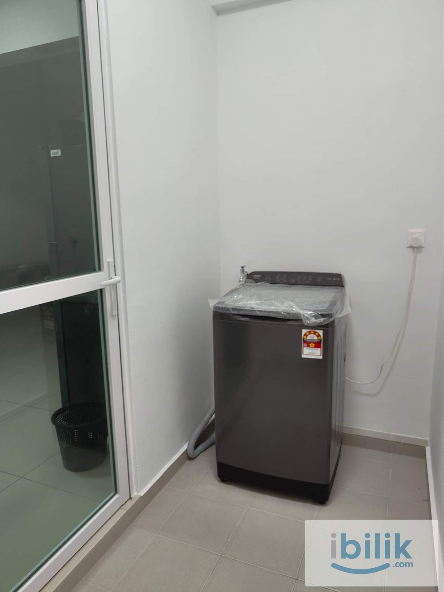 Short Term Female Room for Rent at Havana - Image 9