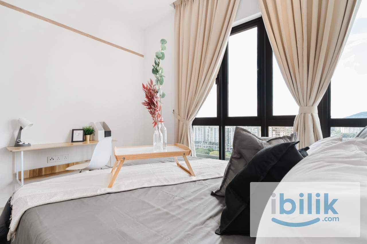 Master room, fully furnished, rental inc utility, near train - Image 2