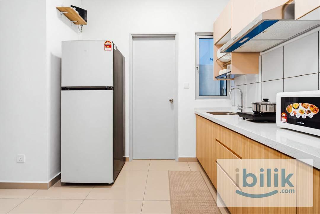 Sinfle room, female, muslim friendly, fully furnished - Image 5