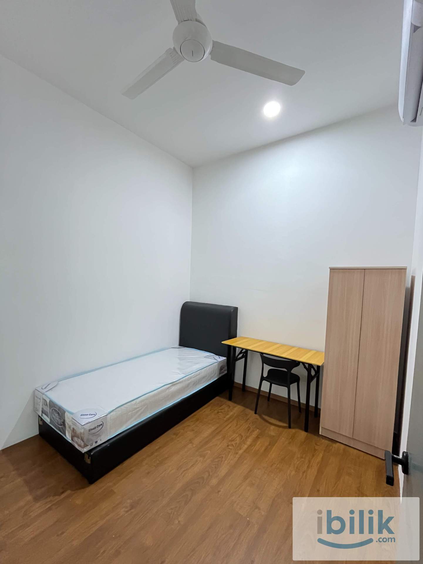 8 MIN KE UMS | SINGLE ROOM | BILIK BAJET - Image 1