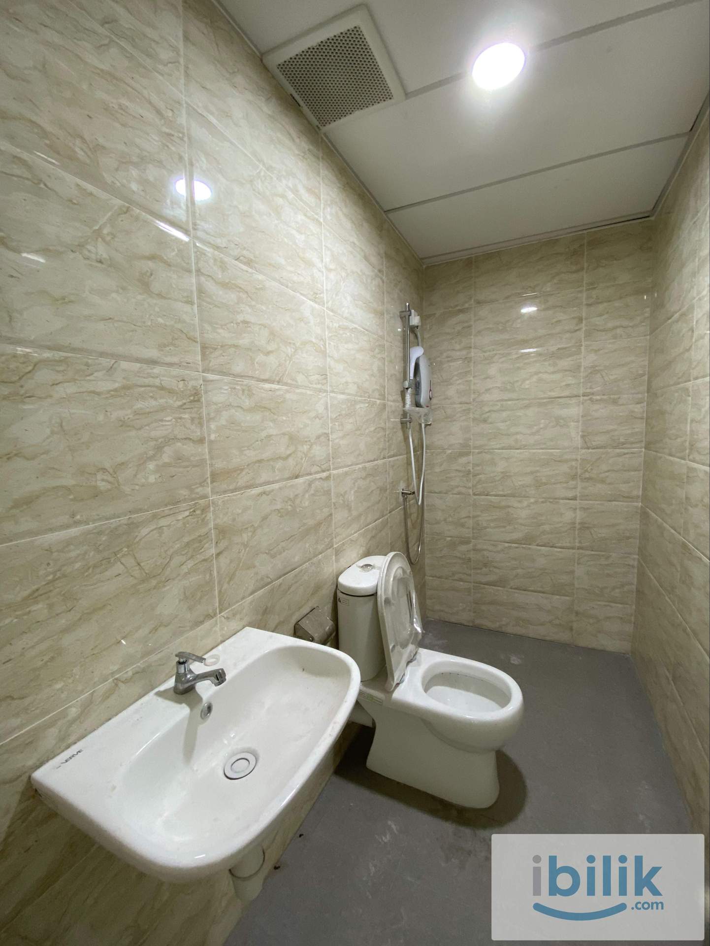 8 MIN KE UMS | BILIK PALING MURAH | FULLY FURNISHED - Image 3