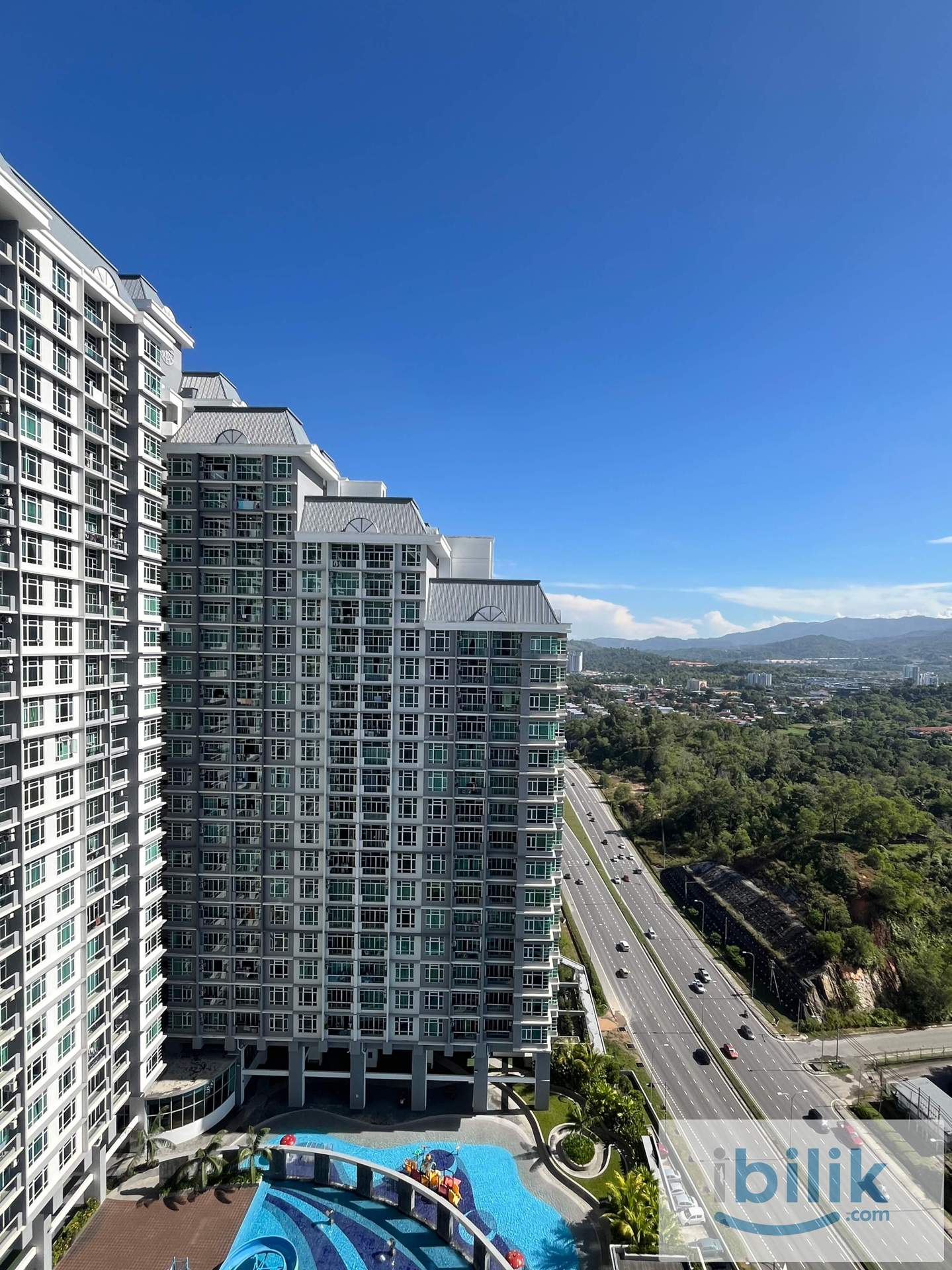 KOTA KINABALU | BALCONY ROOM | FULLY FURNISHED | 8 MIN TO UMS - Image 3