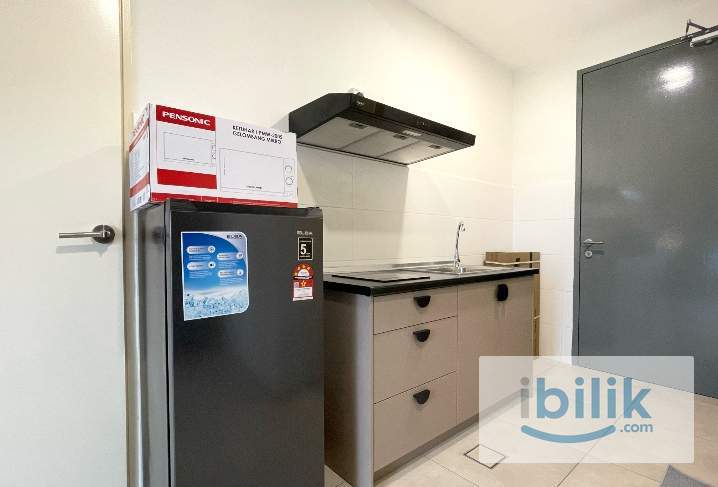 Studio room meta residence seri kembangan  - Image 5