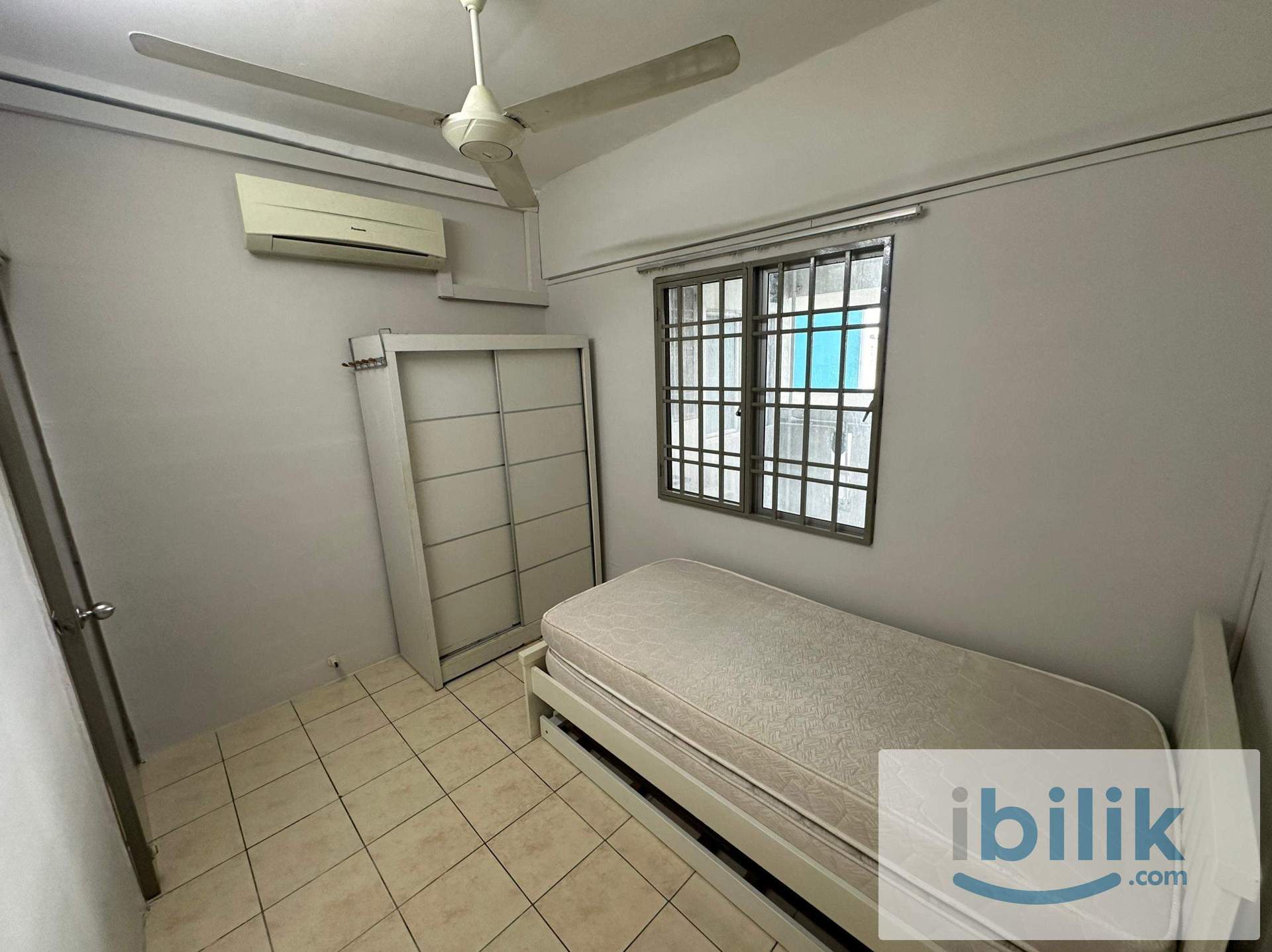 Room At Angkasa Condo - Image 6
