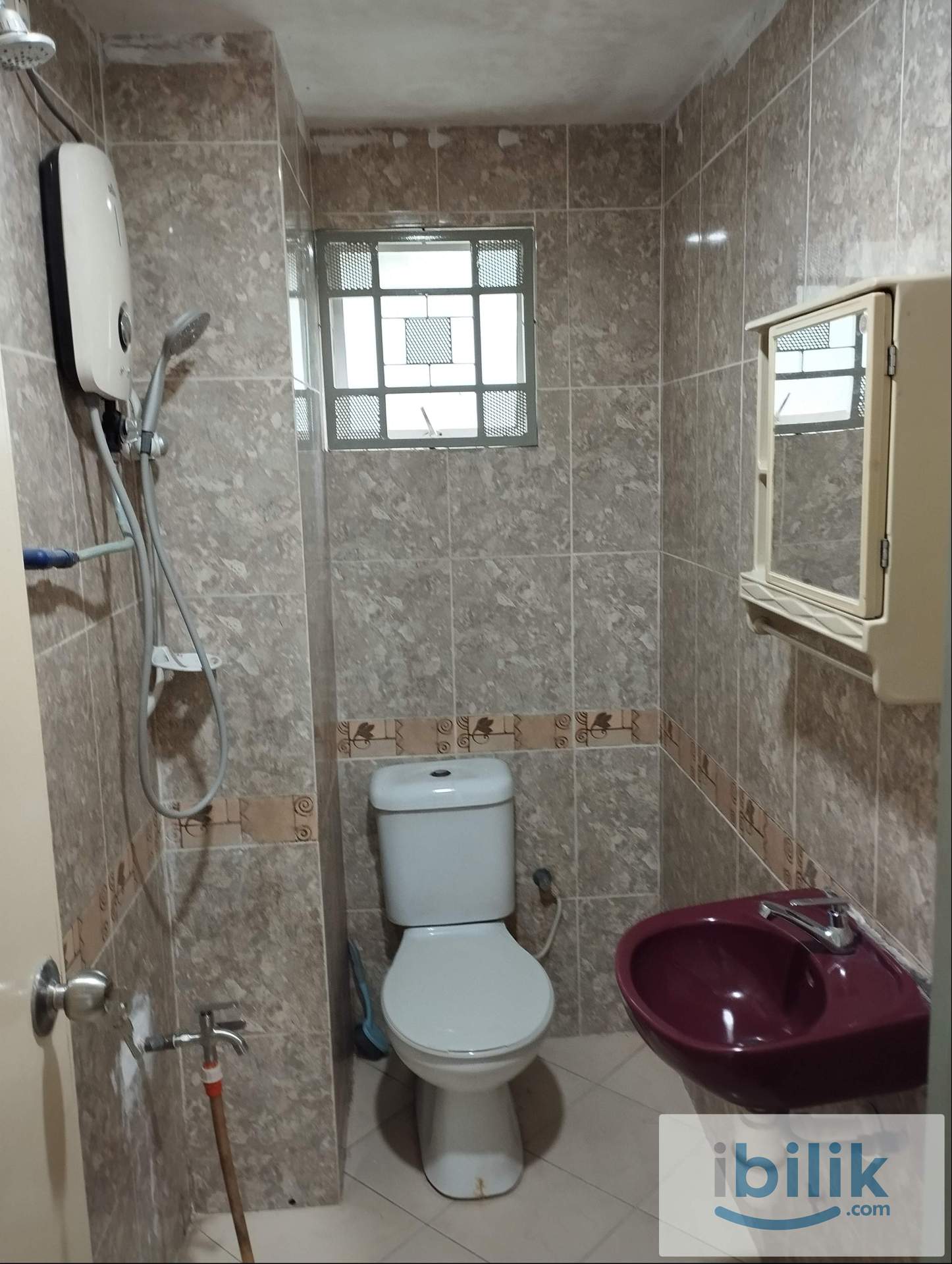 Single Room - walking distance to MRT & KTM (Muslim MALE only) - Image 4