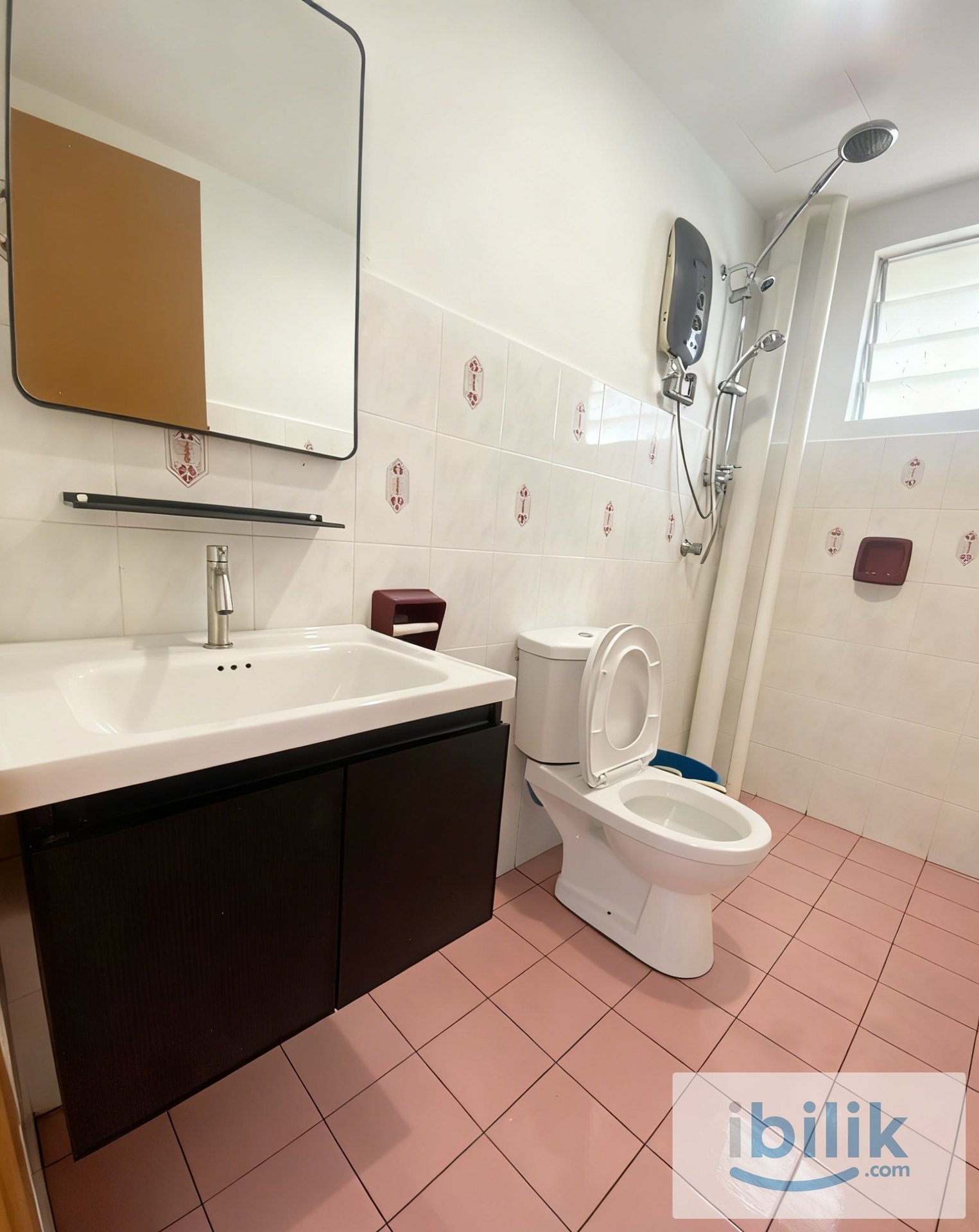 walking distance to LRT OASIS Corporate Park Citta mall Dana12 Ara Damansara Puncak seri kelana - Image 3