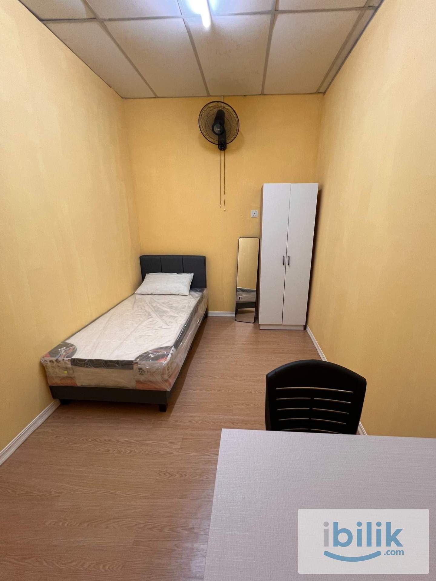 Standard Room - Pekan Nenas Male - Image 1