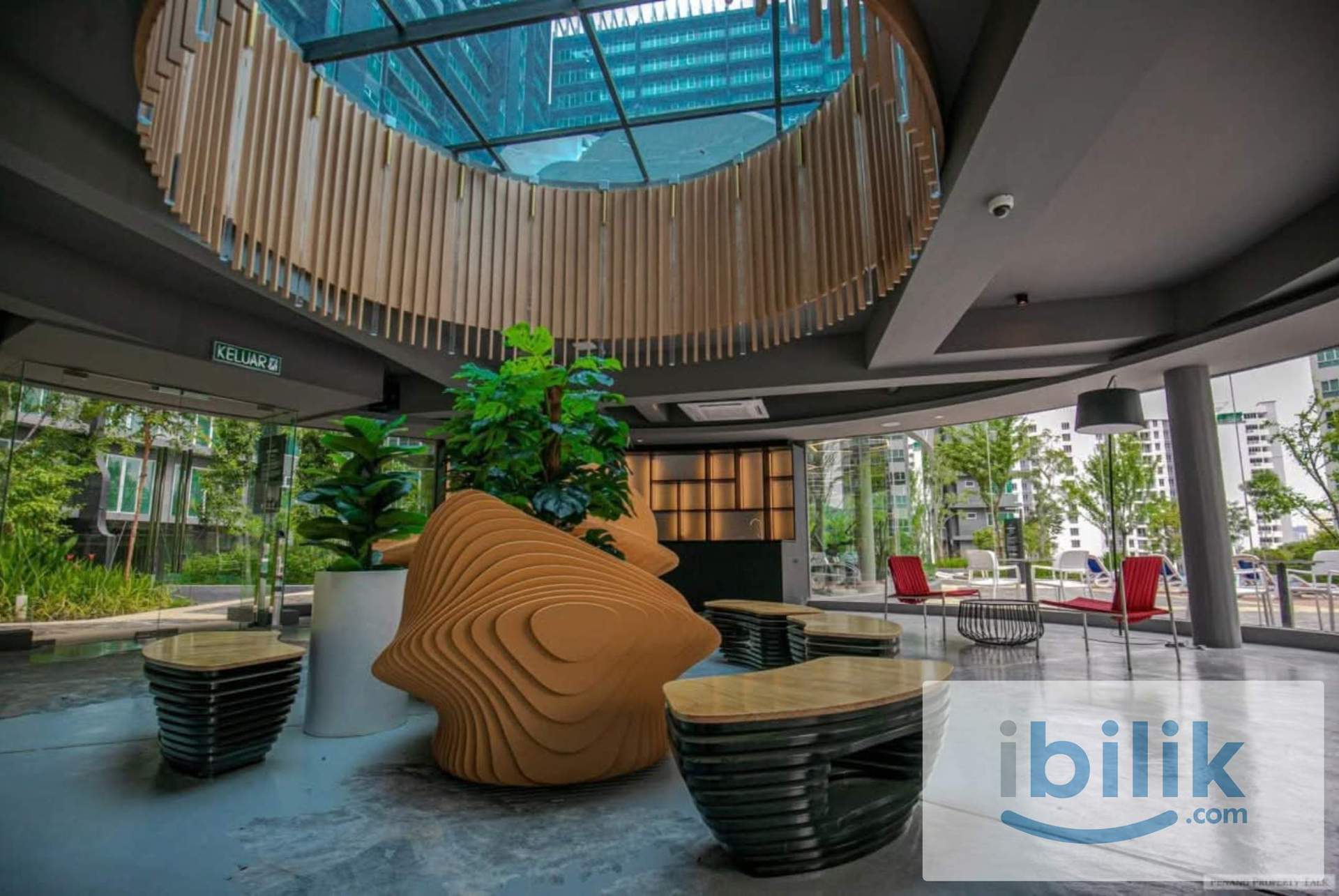 Newly Renovated Medium Room @ QuayWest Residence, Bayan Lepas - Image 9