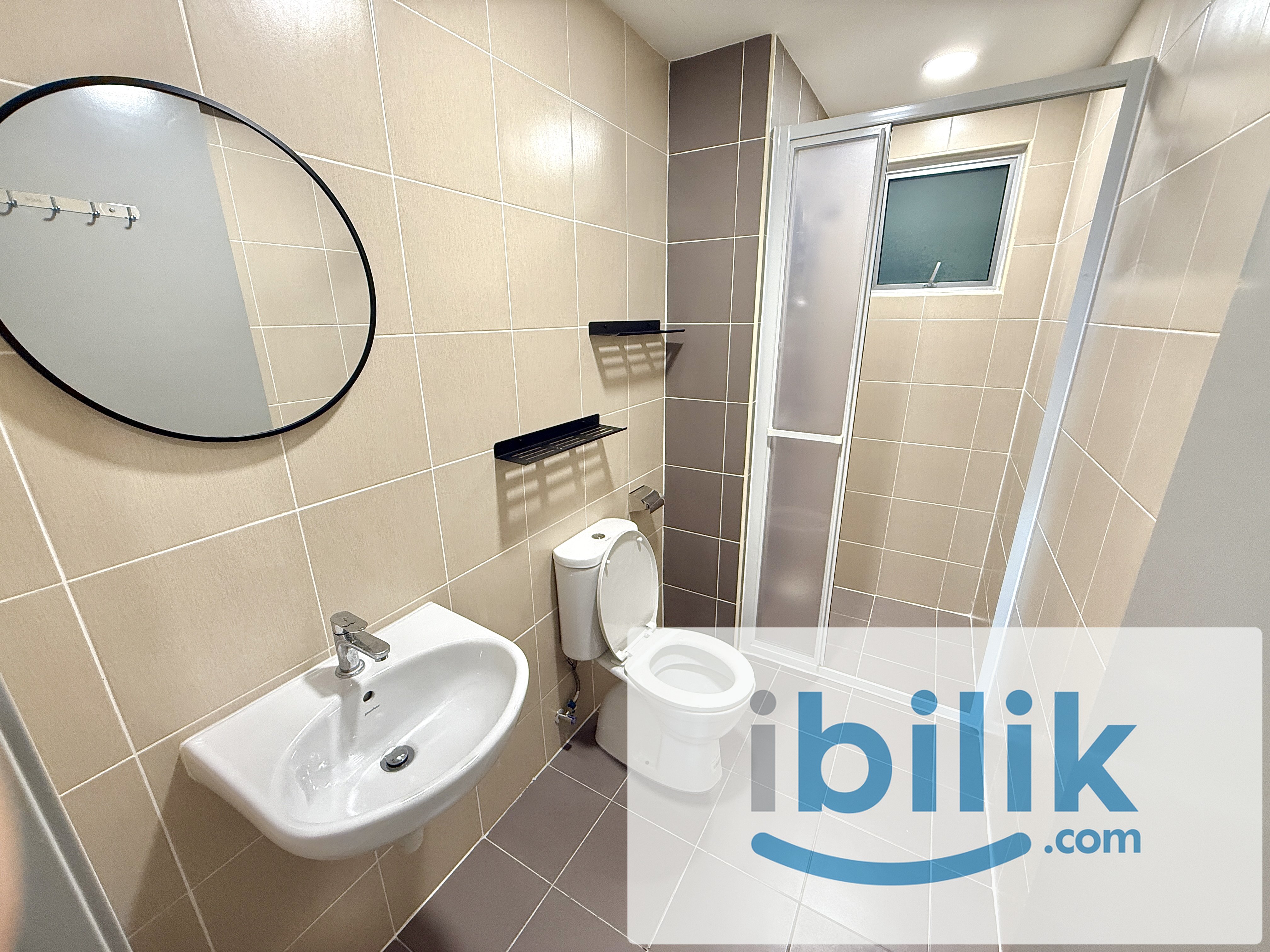 Premium Middle Room for Rent (Mixed Unit) - Razak City Residences, Sungai Besi - Image 5