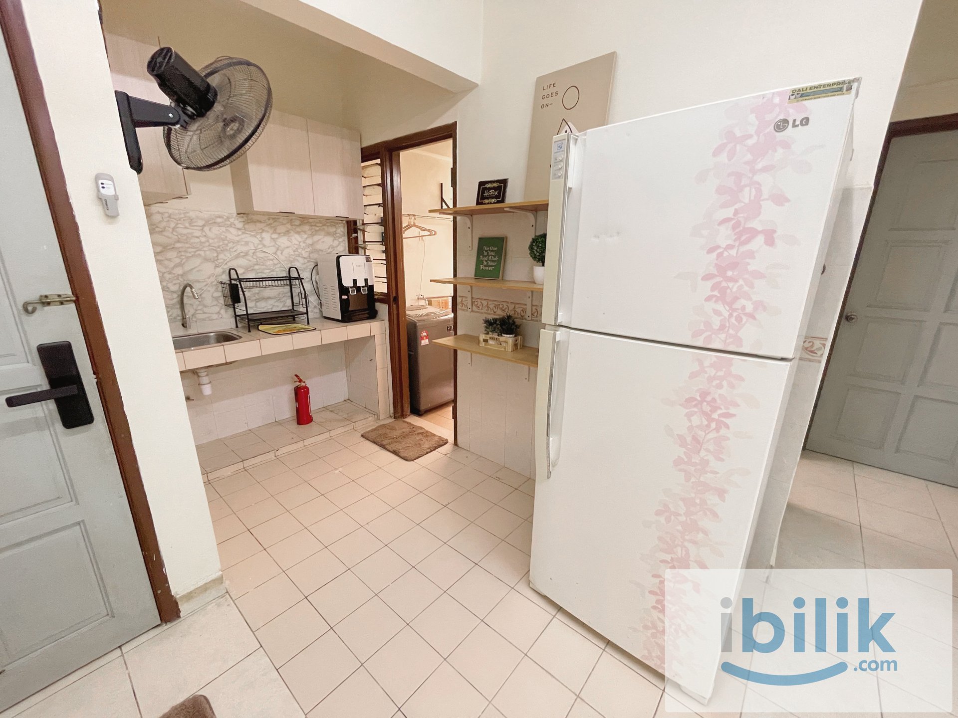 Premium Stylish Balcony Queen Room for Rent (Mixed Unit) - Pelangi Damansara Apartment, Kota Damansara  - Image 9