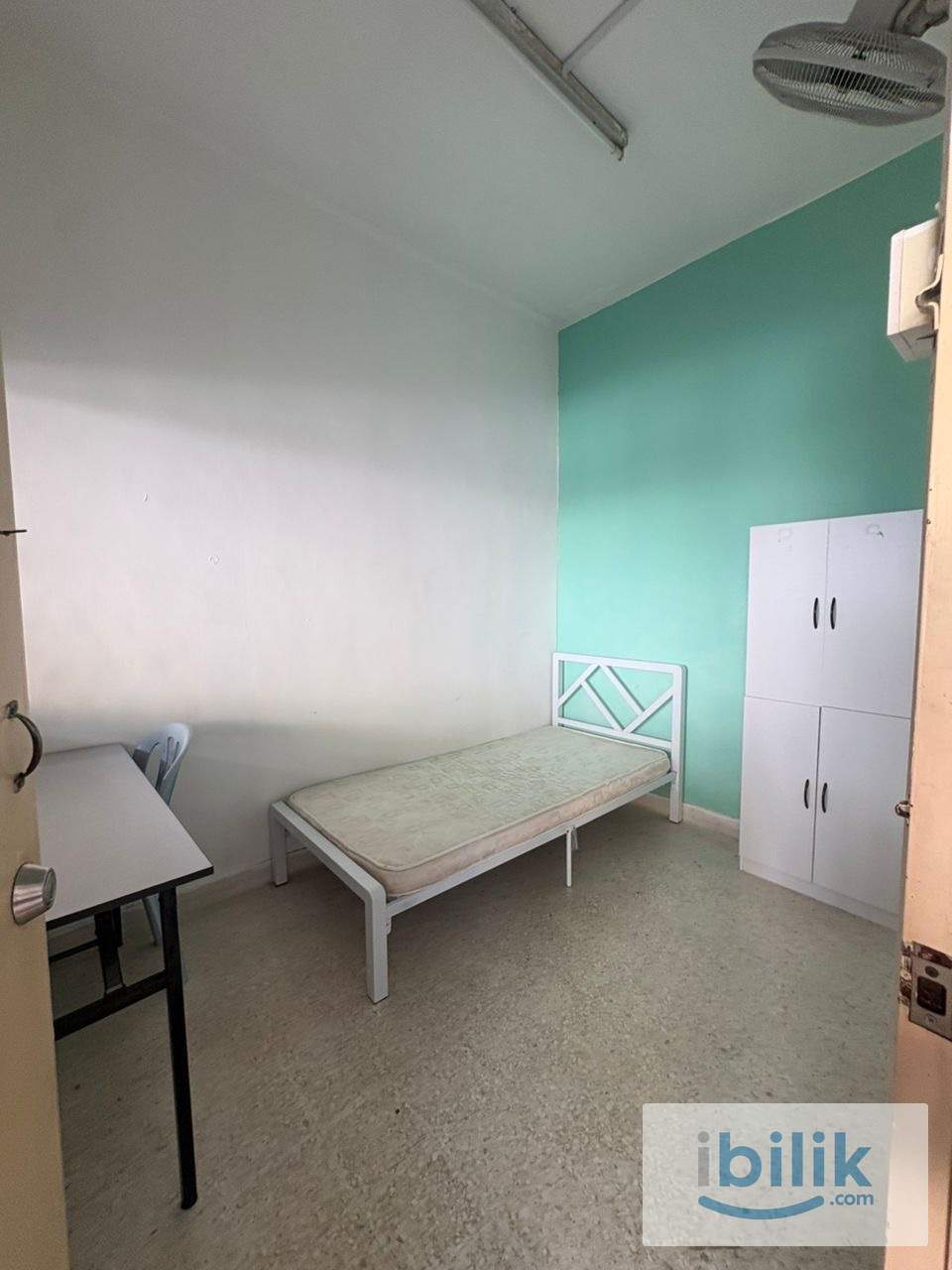 SS2 PJ | Medium Room w Window - Image 2