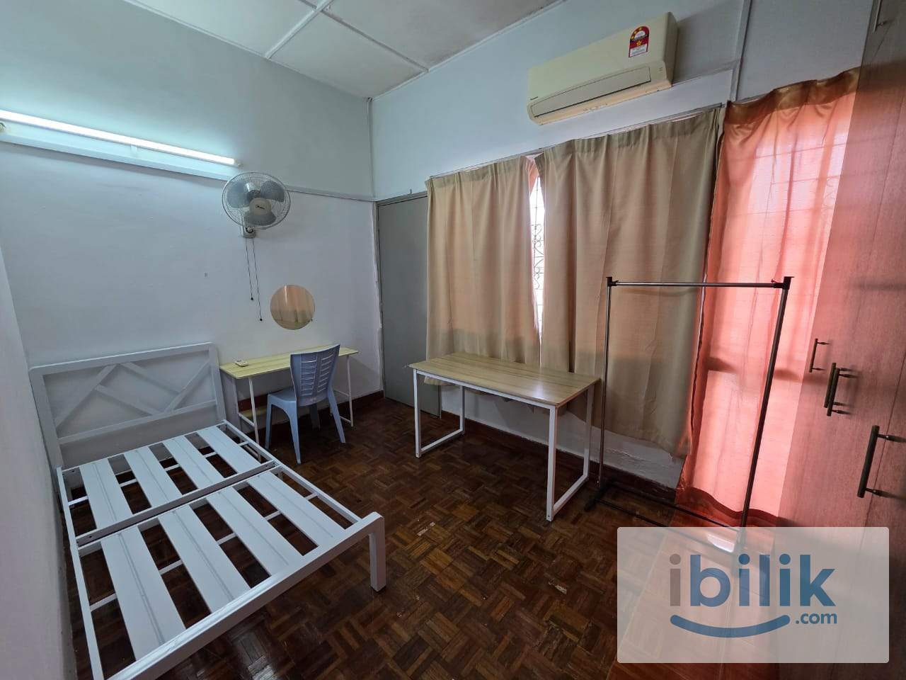 Pj  jln 24/26 taman sea  lender house balcony room to rent ( include WiFi n water)   - Image 3