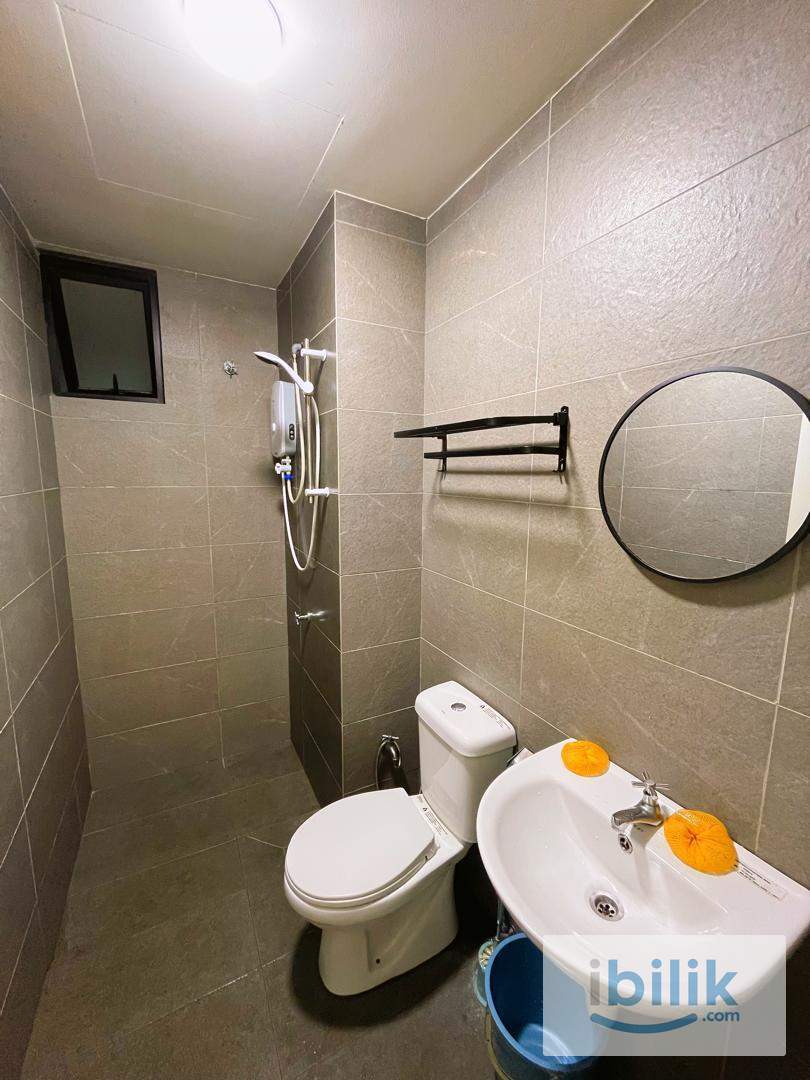 Majestic Maxim Balcony Room - Image 4