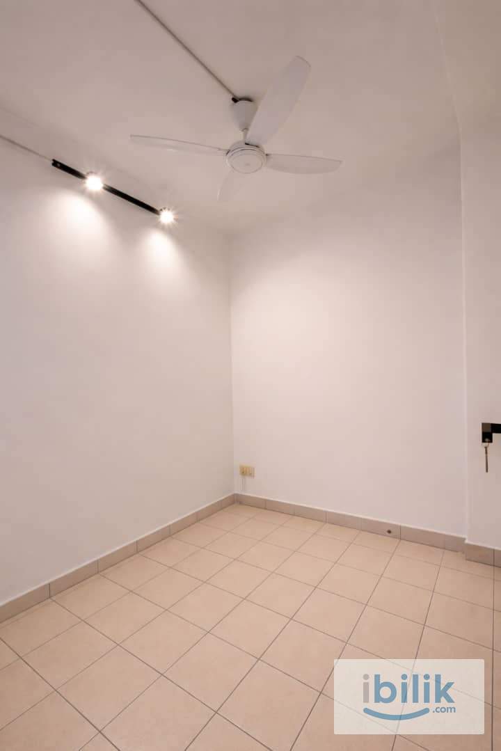 Middle Room at Bandar Sri Permaisuri, Cheras - Image 5