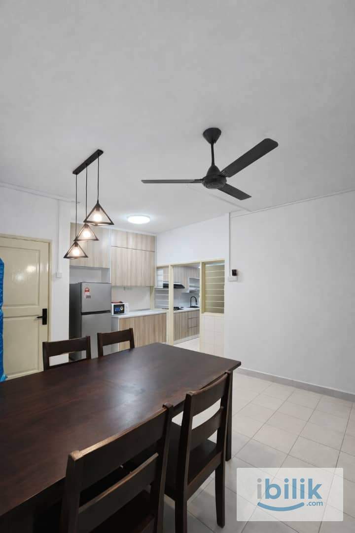 Middle Room at Bandar Sri Permaisuri, Cheras - Image 10