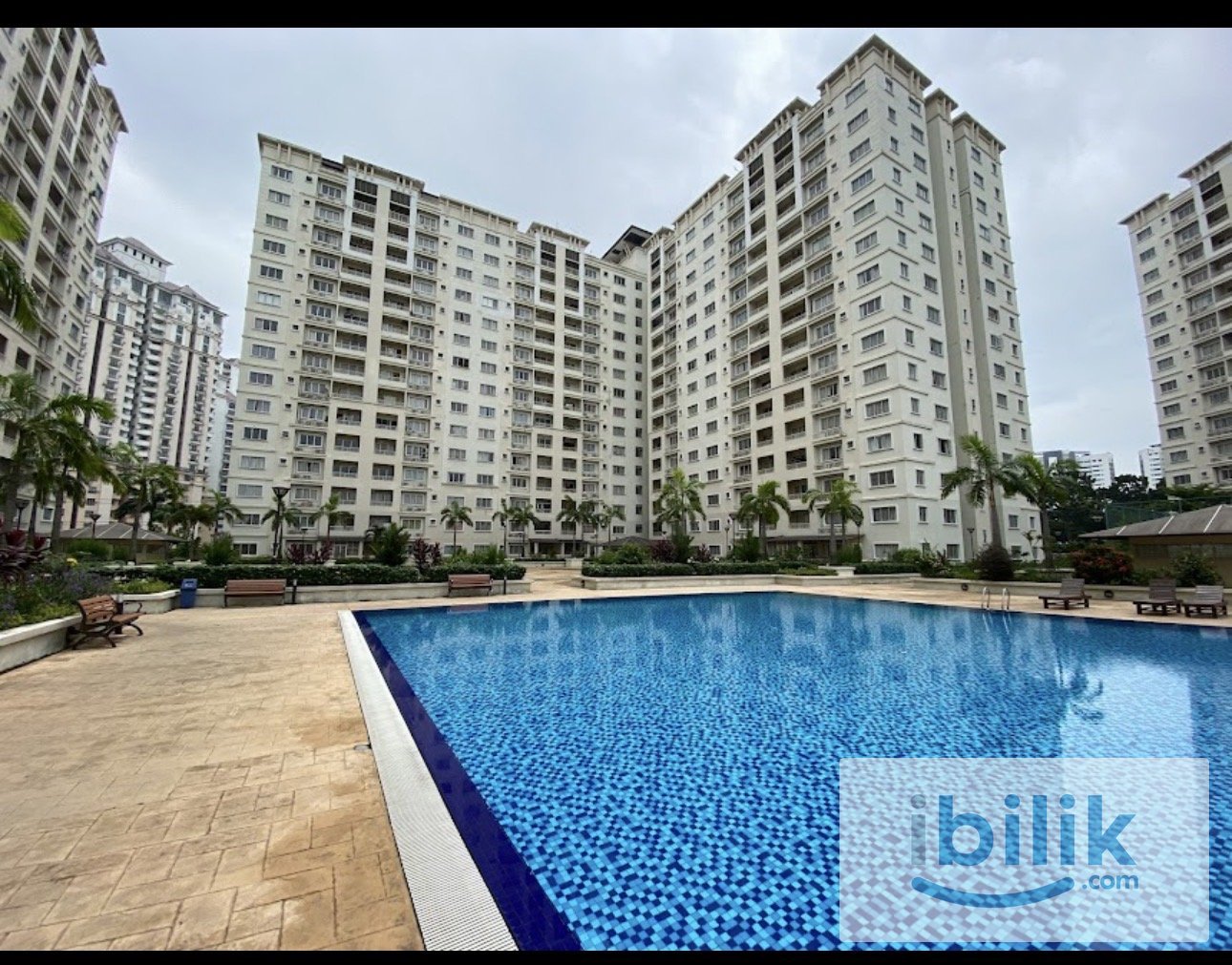 Medium Balcony Room - Image 1