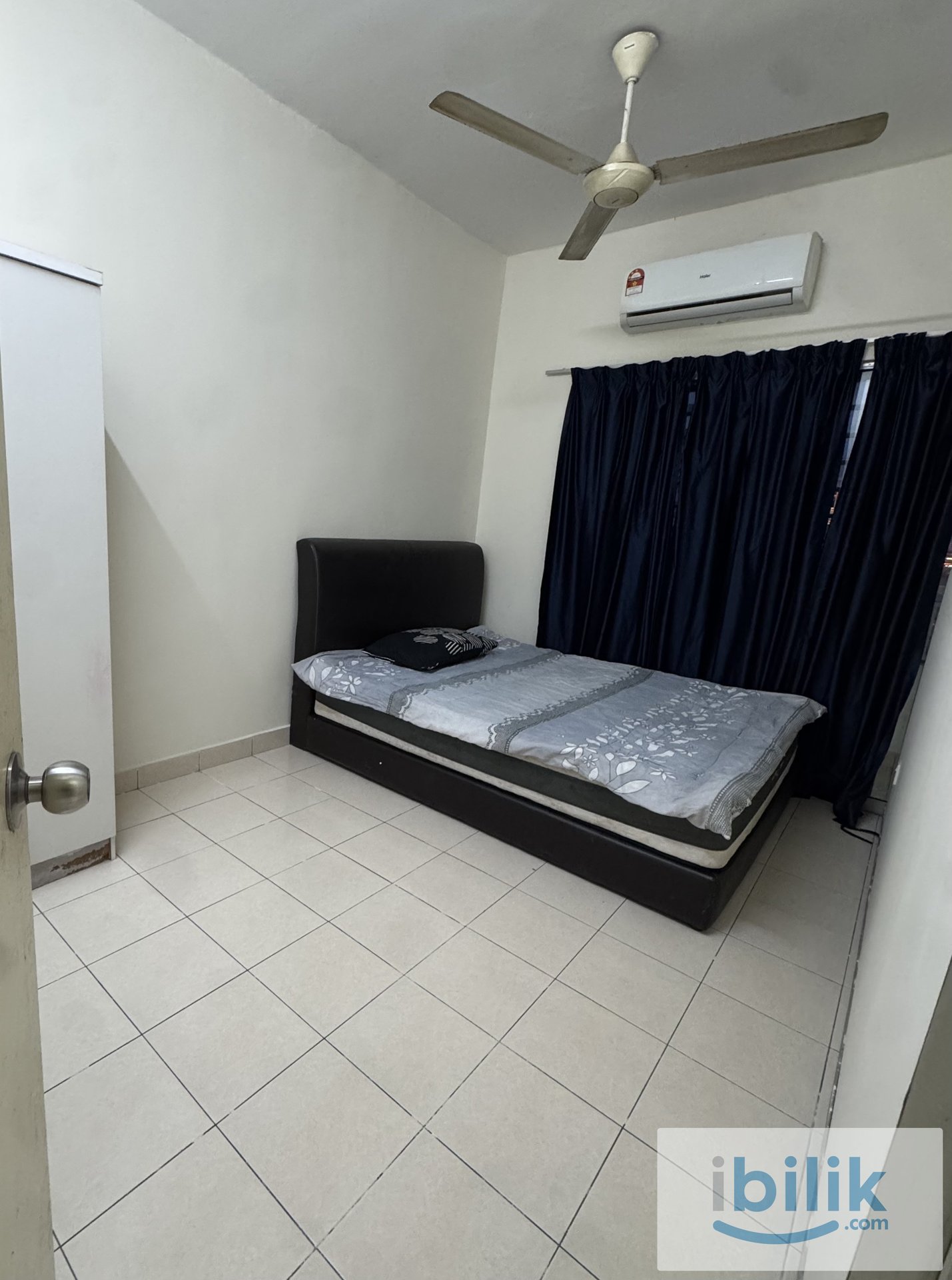 Medium Balcony Room - Image 6