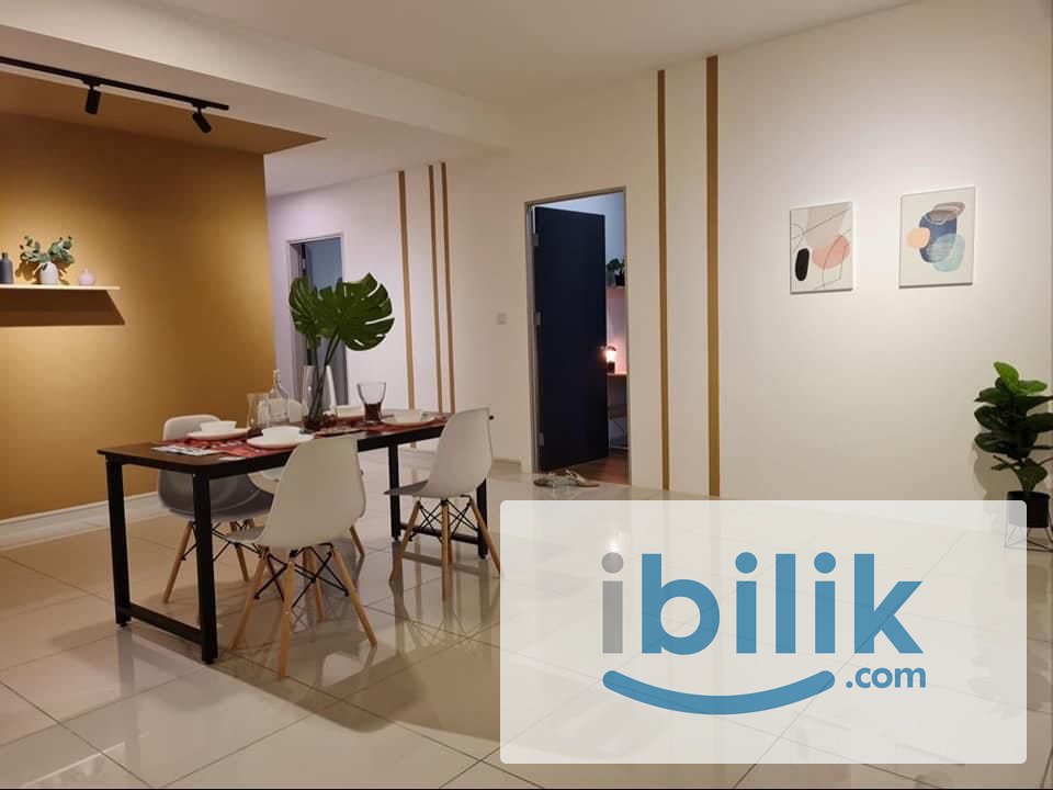 Medium room & Master room to rent at Riana South, Taman Connaught Cheras Female Unit - Image 1