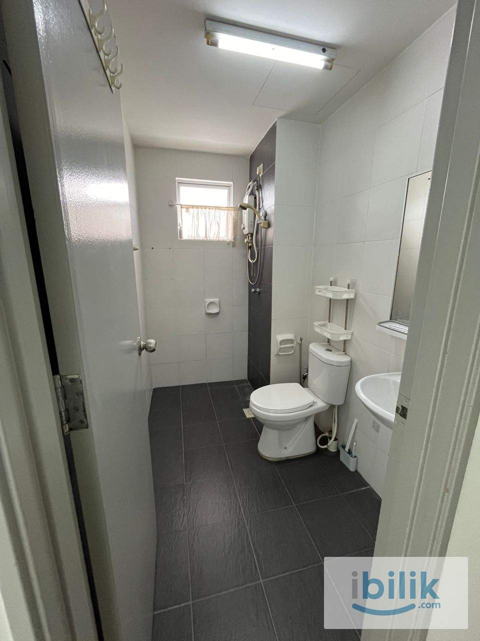 Single Room Female Unit Casa Residenza - Image 4