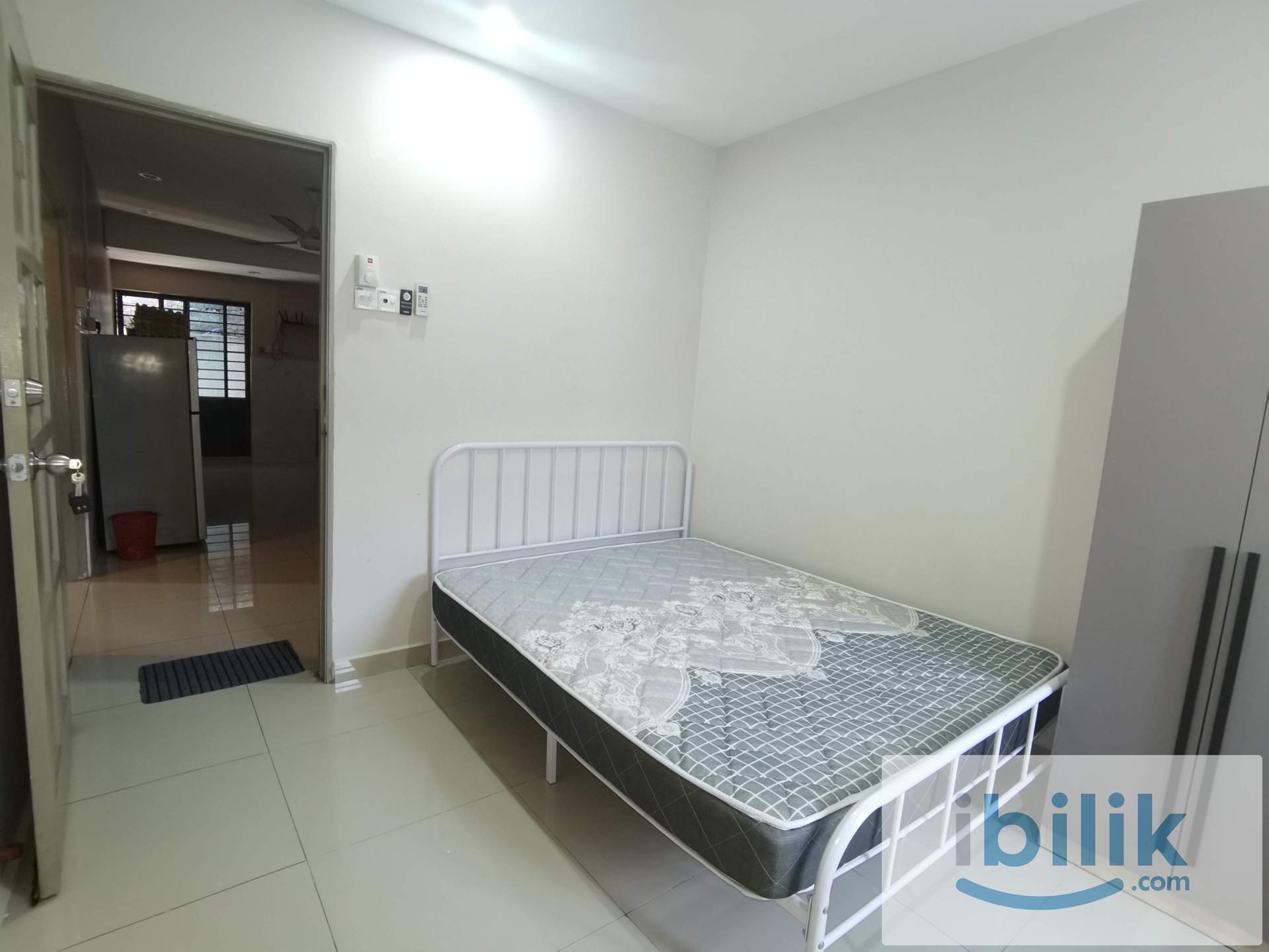 Master room Attached with private toilet Kampung Tasik Permai Ampang - Image 2