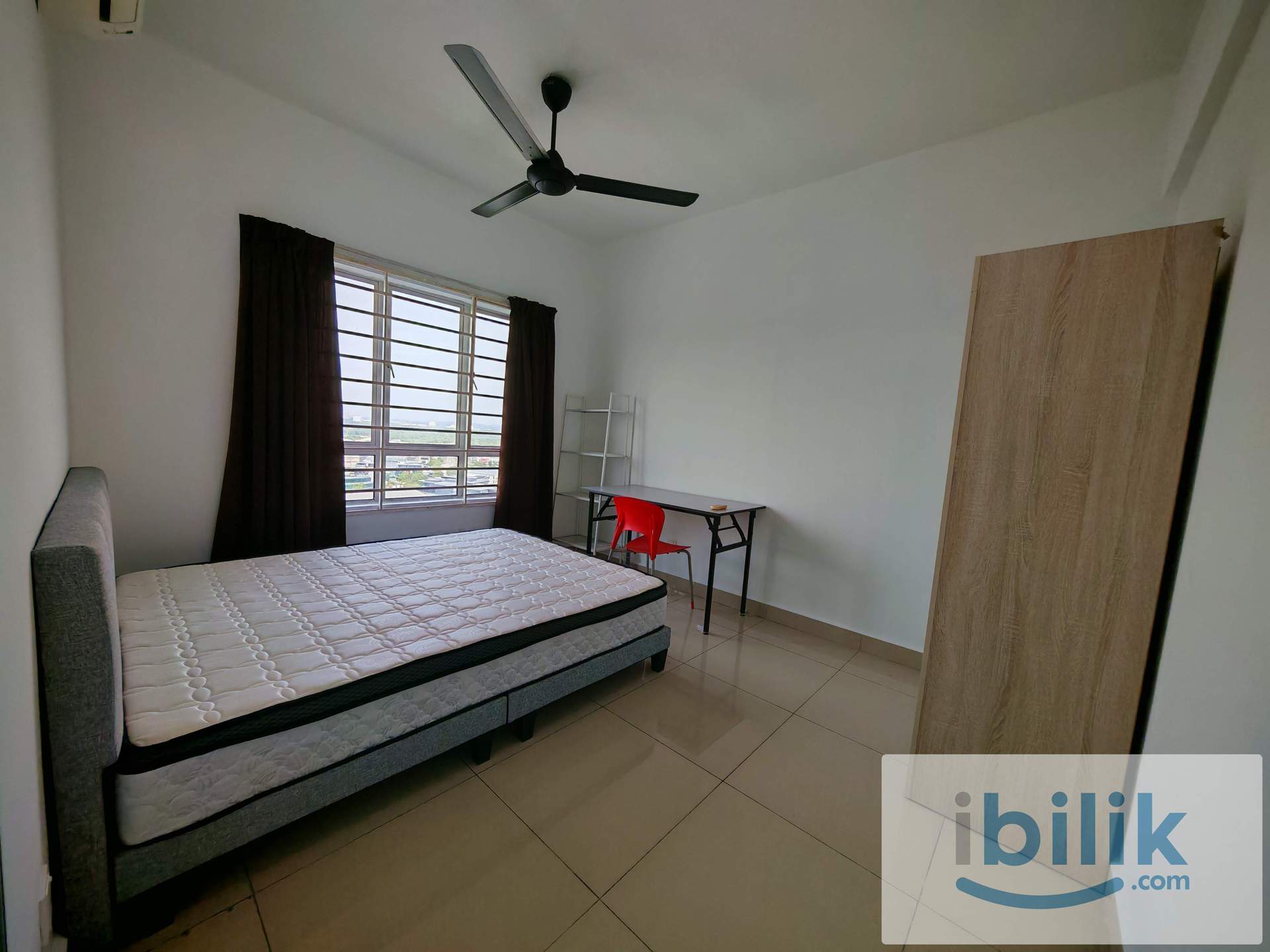 Master room With Private Toilet Near Mrt Kota Damansara - Image 1