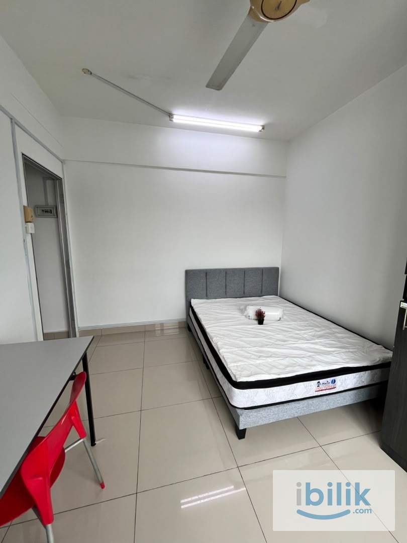 Master Room Attached Private Bathroom Female unit Kota Damansara - Image 3