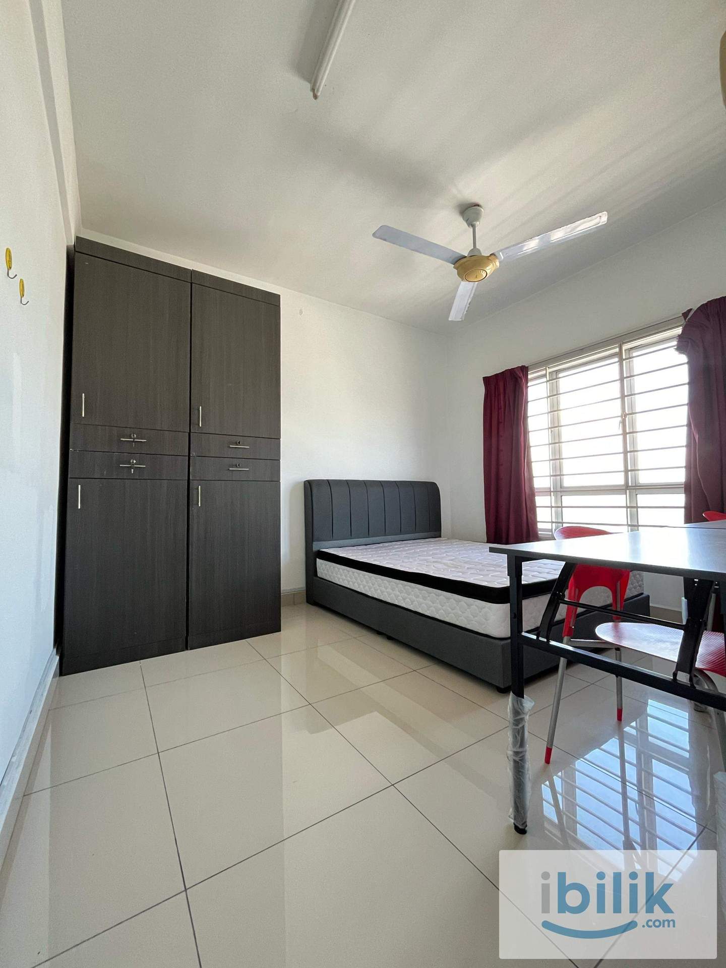 Master Room Attached Private Bathroom Female unit Kota Damansara - Image 2
