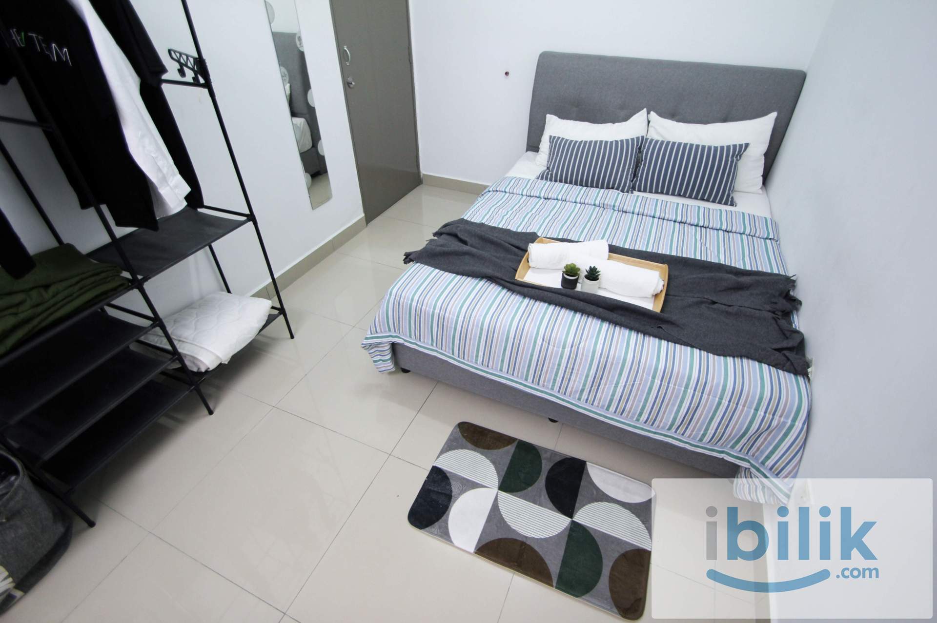 [Female Only] 5mins walk to MRT KD/ Segi Uni, 1 Station to DataranSunway, 3 Station to 1U, 4 Station to TTDI  - Image 1