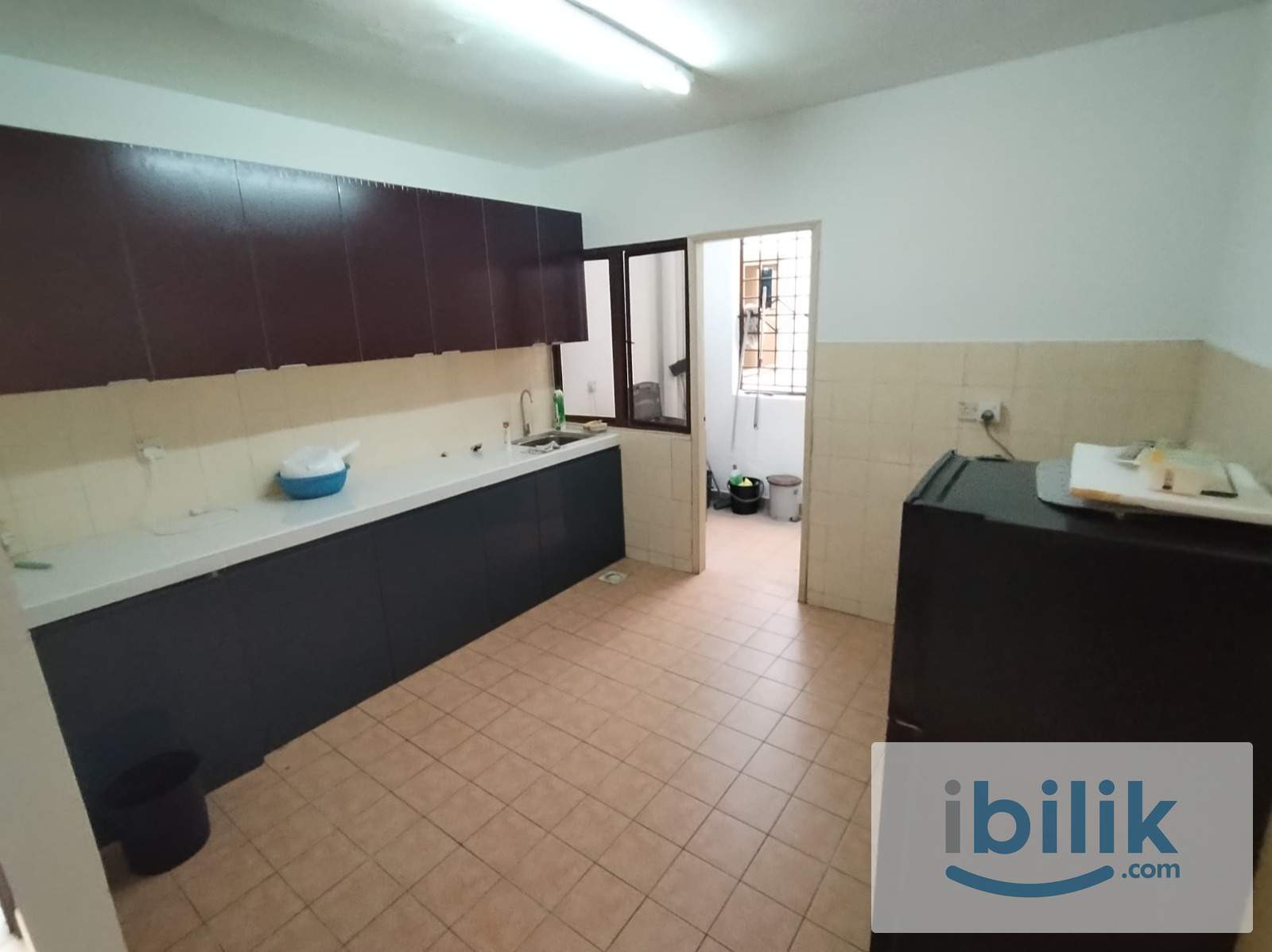 6 mins walk to MRT Surian/ Sunway Nexis, Giza, 2 Station to One Utama, 3 Station to TTDI, Single room  - Image 3