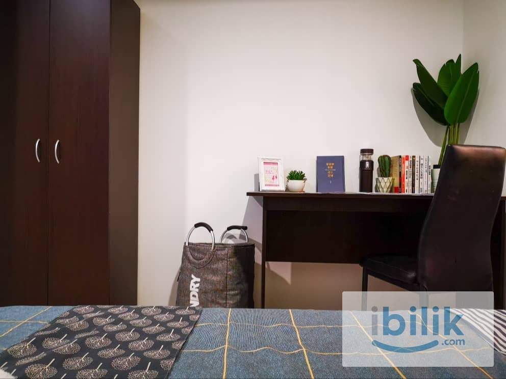 Female unit! 6 minutes walk to MRT Surian, 1 Station to Segi/Ikea, 2station to 1 Utama, 3 Station to TTDI, Middle room - Image 2