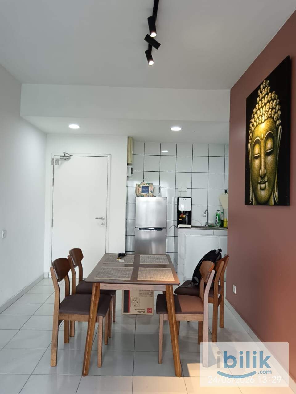 middle room  - Image 1