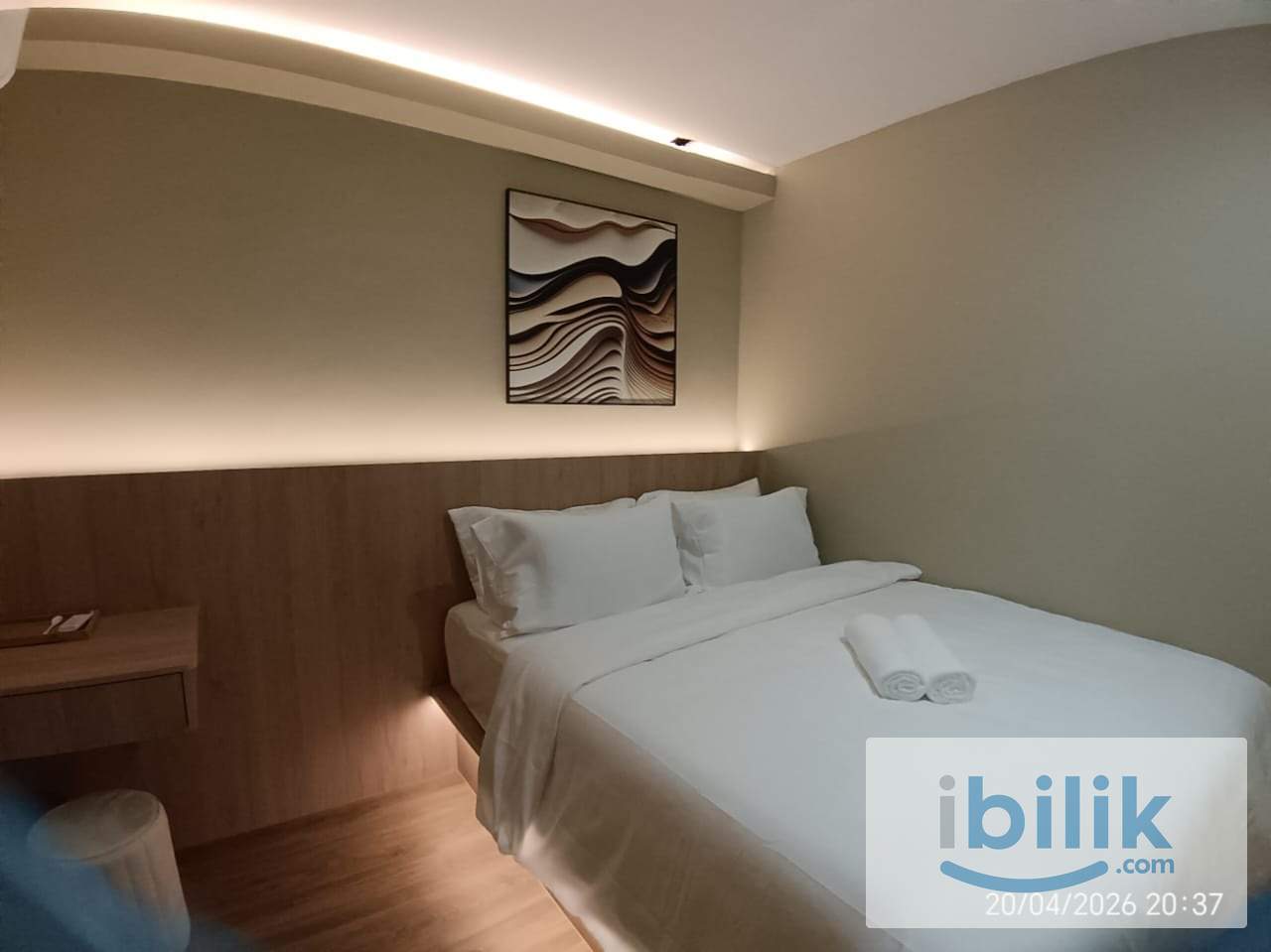HOTEL ROOM  - Image 3