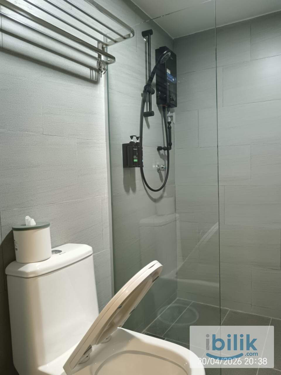 HOTEL ROOM  - Image 5