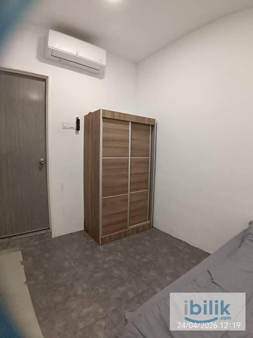 master room  - Image 4
