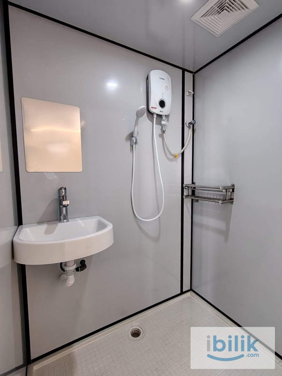 Walking to LRT Lembah Subang Master Room with private bath  - Image 3