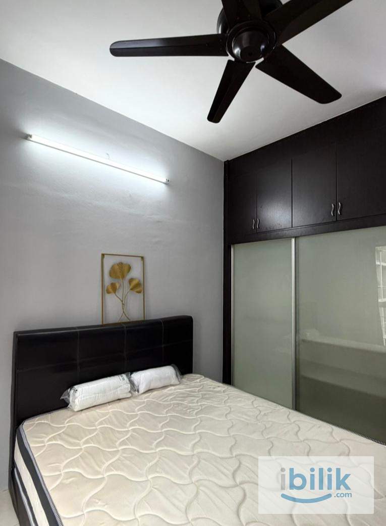 Master Bedroom - Image 2