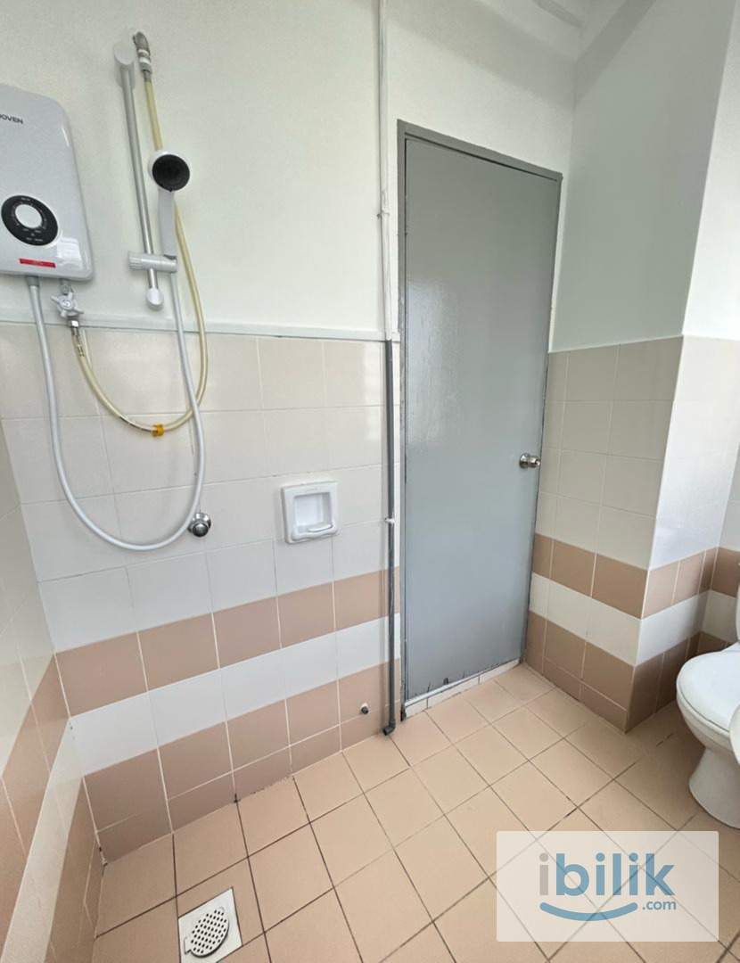 Fully Furnished Master Room For Rent - Image 3