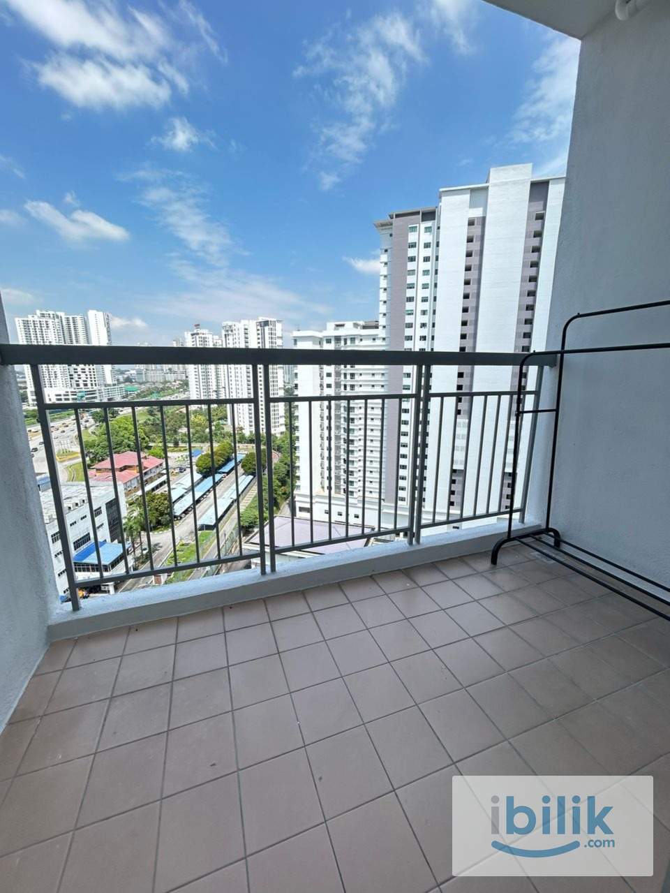 Fully Furnished Master Room For Rent - Image 7
