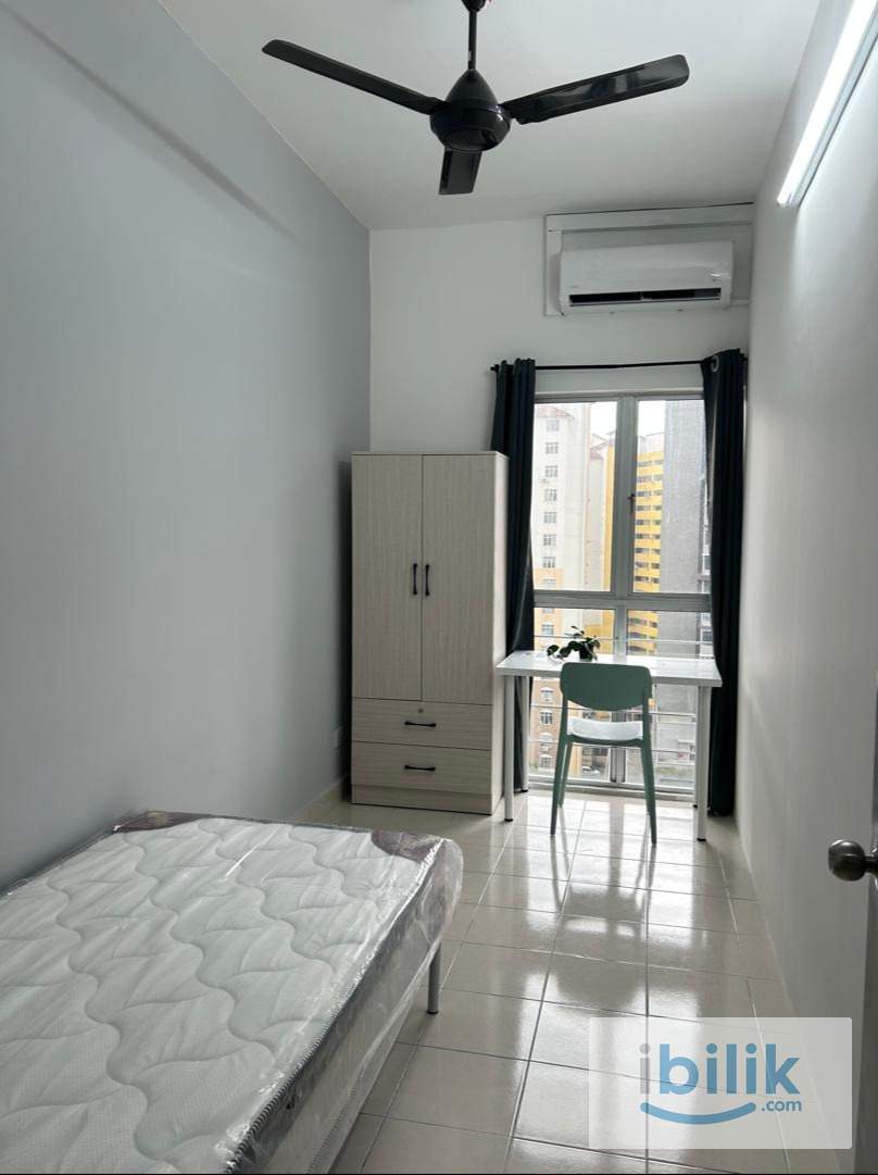 Newly renovated small room for rent at Residensi Laguna Condo, Bandar Sunway  - Image 1