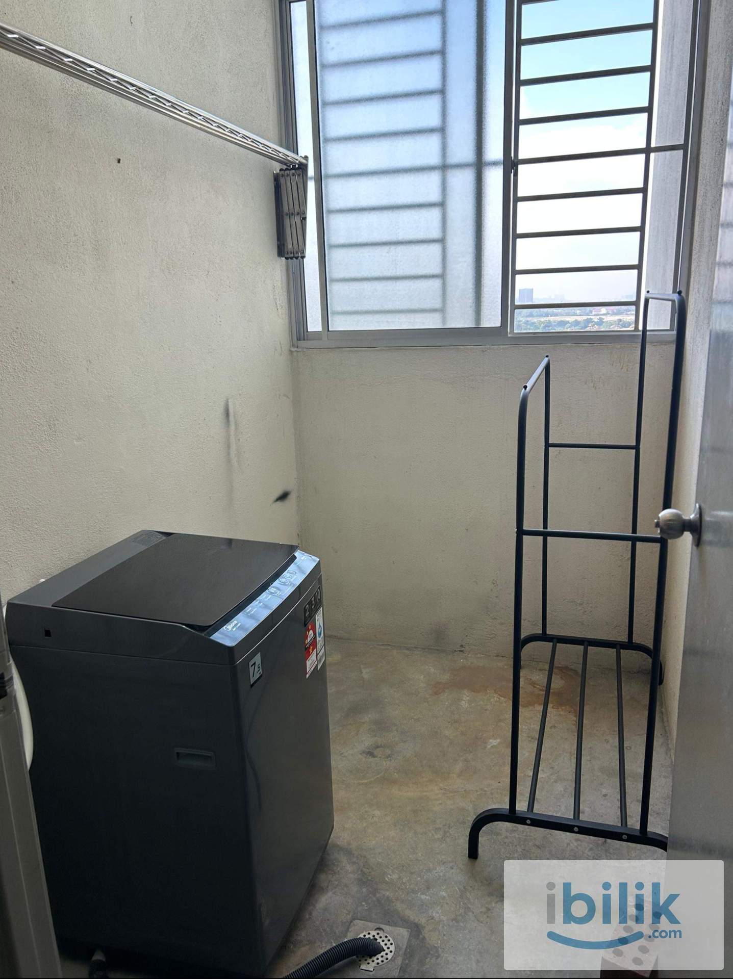 Newly renovated small room for rent at Residensi Laguna Condo, Bandar Sunway  - Image 4
