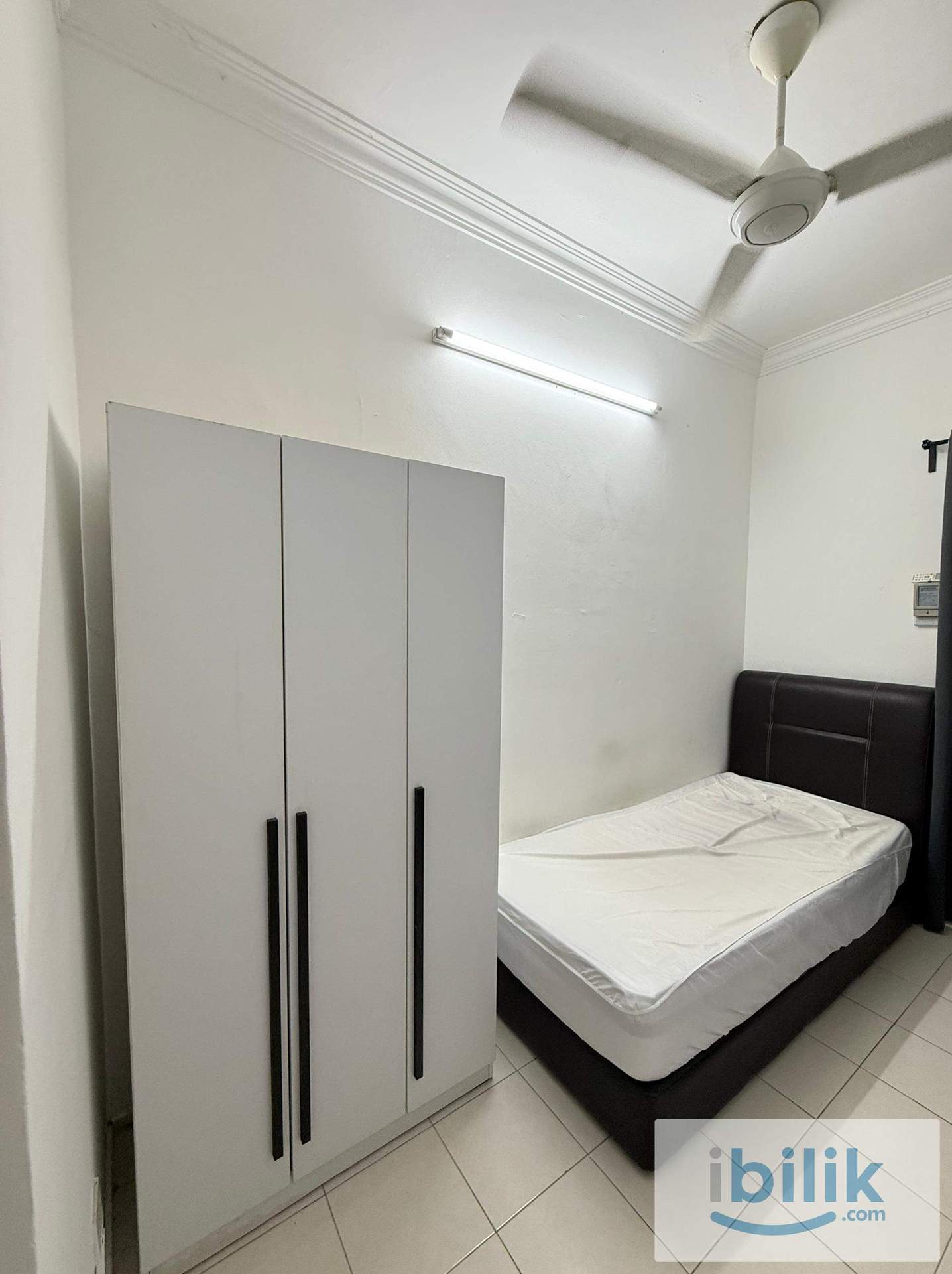 Small room for rent at Residensi Laguna Condo, Bandar Sunway  - Image 1