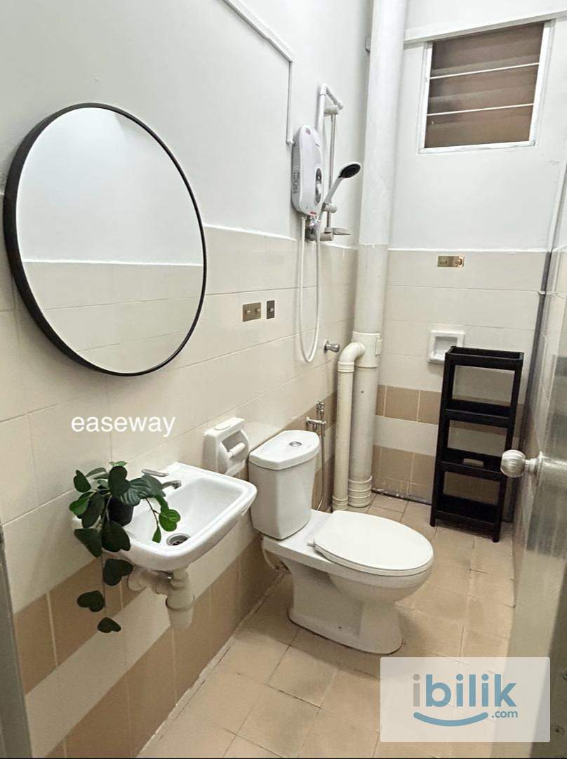 Newly renovated small room at Residensi Laguna Condo, Bandar Sunway  - Image 5