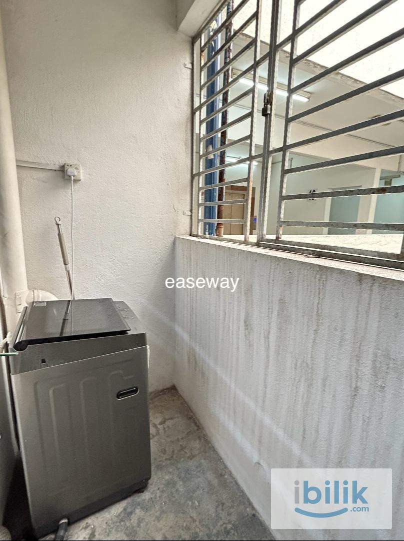 Newly renovated small room at Residensi Laguna Condo, Bandar Sunway  - Image 10