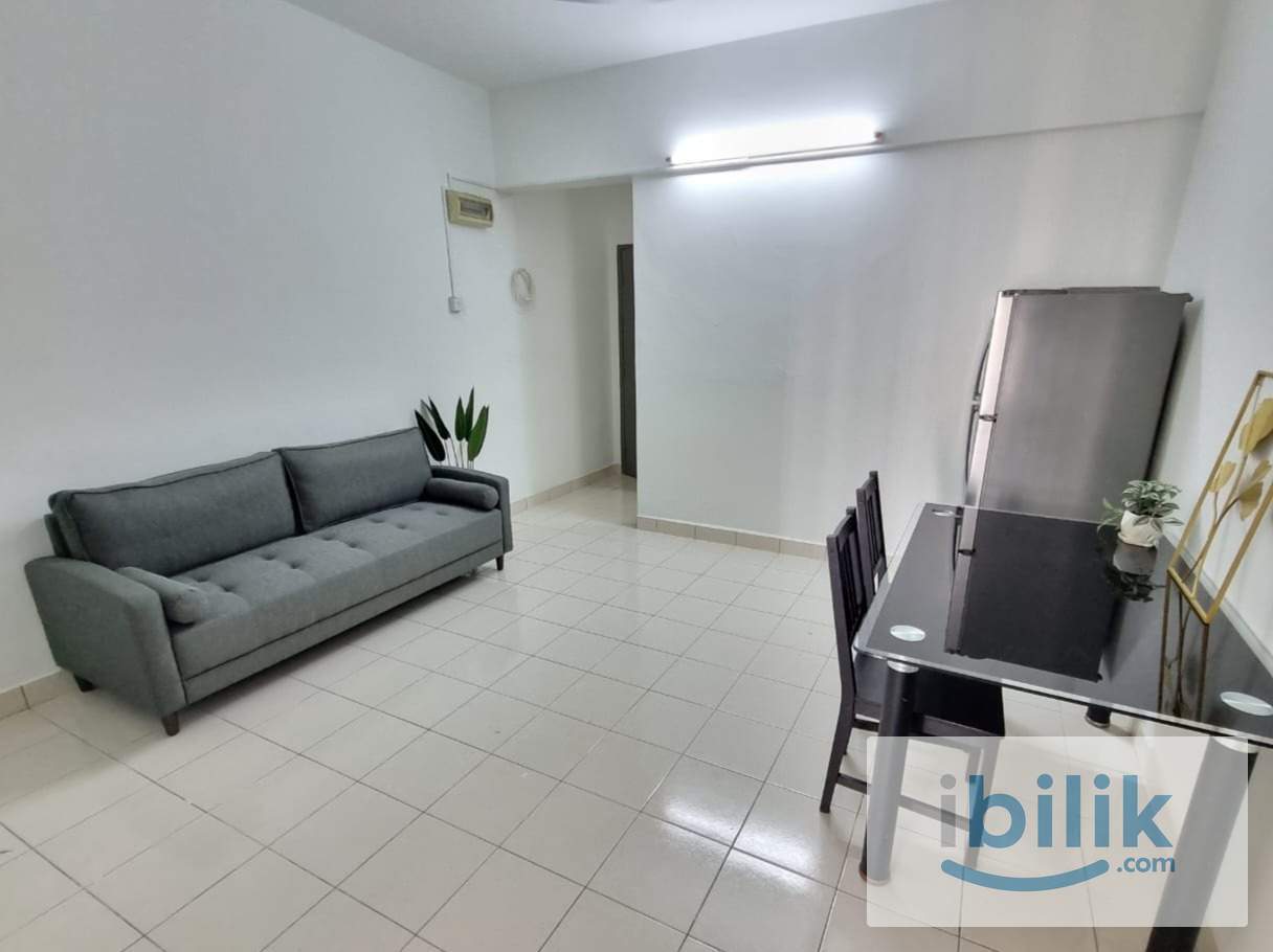 Room for Rent at Residensi Laguna Condominium, Bandar Sunway - Image 2