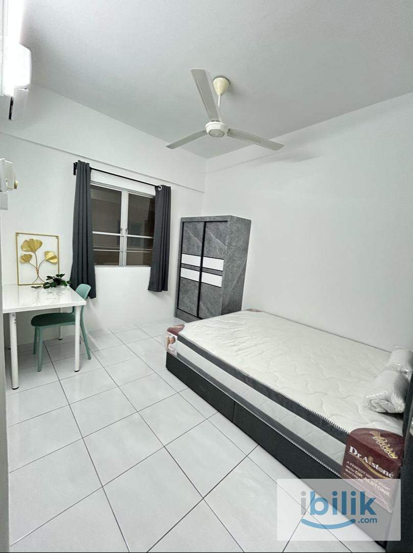 Medium room in females unit at Residensi Laguna, Bandar Sunway  - Image 1